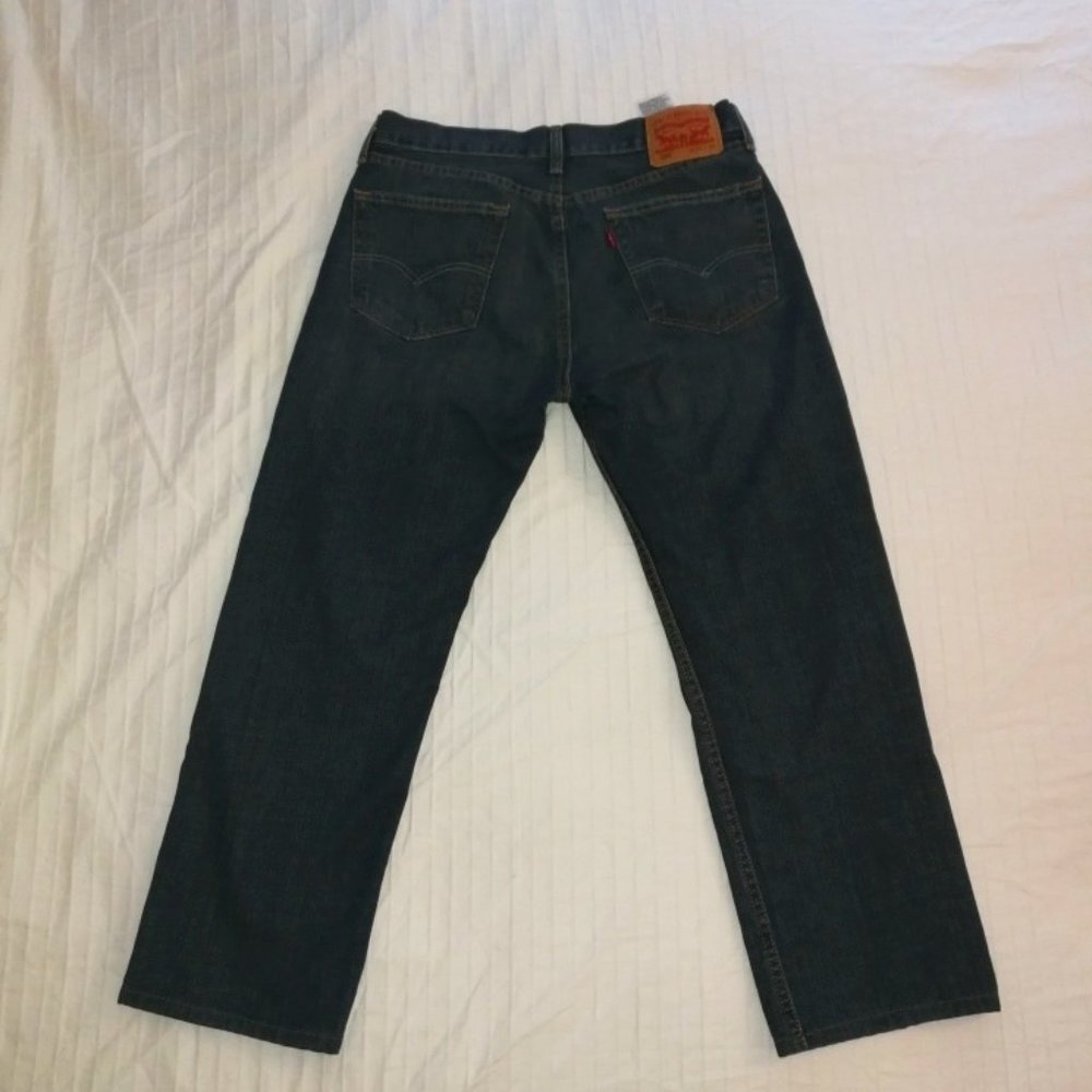 Men's Levi's 505 jeans size 34/27.  Please read the description.
